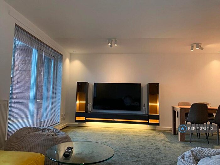 2 Bedroom Flat To Rent In Albion Gardens, Edinburgh, EH7