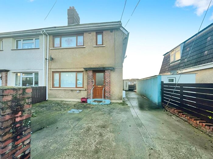 3 Bedroom Semi-Detached House For Sale In Heol Y Maes, Pontarddulais, Swansea, SA4