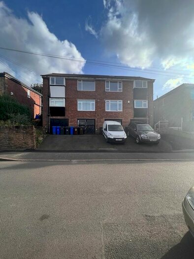 2 Bedroom Flat To Rent In Bell Hagg Road, South Yorkshire, S6