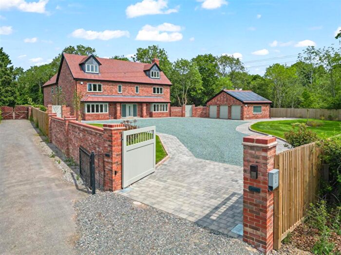 7 Bedroom Detached House For Sale In Ashleigh Coach House, Whitley Hill, Henley-in-Arden, B95