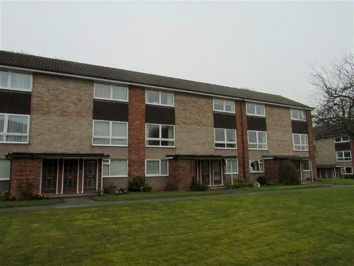 2 Bedroom Flat To Rent In Eldon Drive, Walmley, Sutton Coldfield, West Midlands, B76