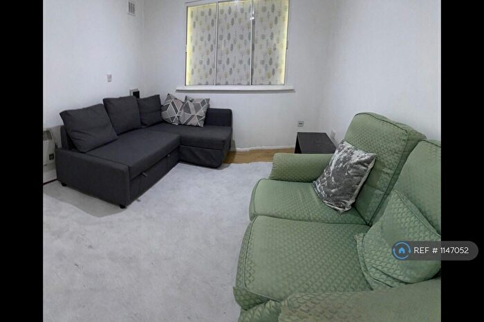 1 Bedroom Flat To Rent In Brunel House, London, NW10