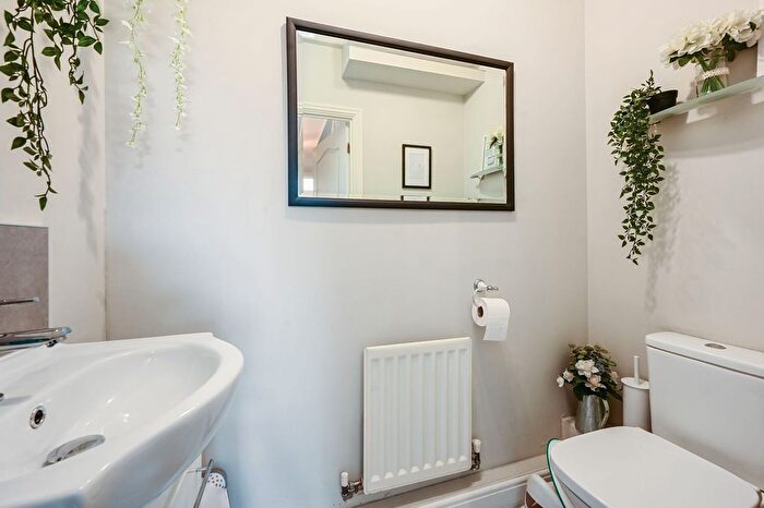 3 Bedroom Semi-Detached House For Sale In Richborough Way, Kingsnorth, TN23