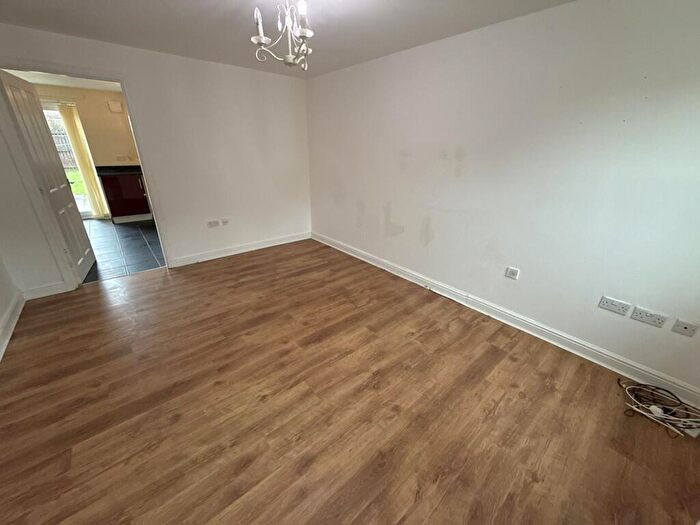 2 Bedroom Terraced House To Rent In Falls Green Avenue, Manchester, M40