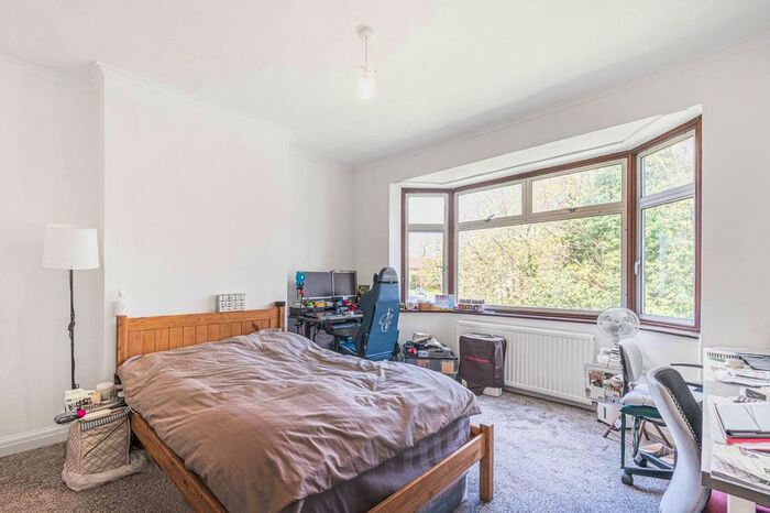 3 Bedroom Flat To Rent In Page Court, Mill Hill, London, NW7