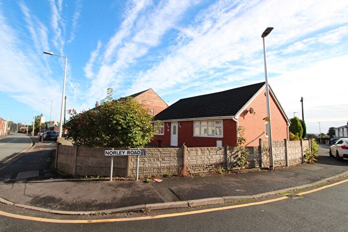 2 Bedroom Detached House For Sale In City Road, Orrell, Wigan, WN5