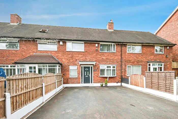 3 Bedroom Terraced House For Sale In Meriden Drive, Birmingham, West Midlands, B37