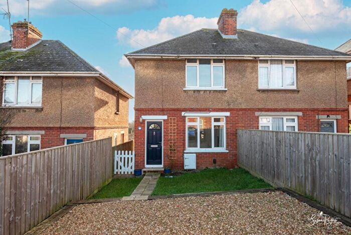 3 Bedroom Semi-Detached House For Sale In Alfred Street, Ryde, PO33