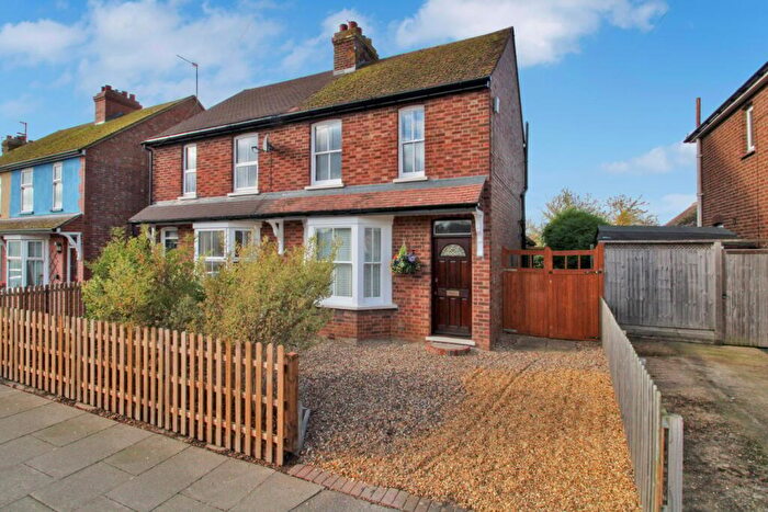 2 Bedroom Semi-Detached House For Sale In Highbury Grove, Clapham, Bedford, MK41