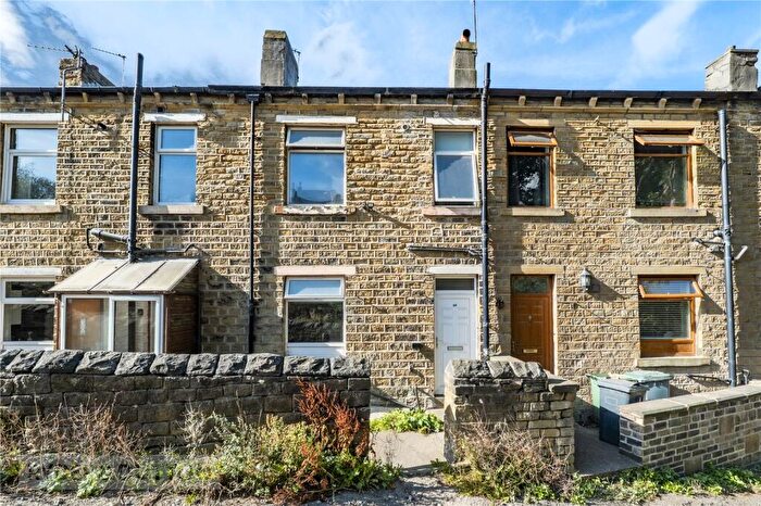 3 Bedroom Terraced House For Sale In Cliffe End Road, Huddersfield, West Yorkshire, HD3