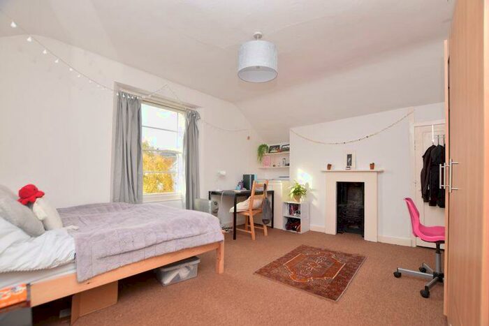 5 Bedroom Semi-Detached House To Rent In Hampton Road, Redland, BS6