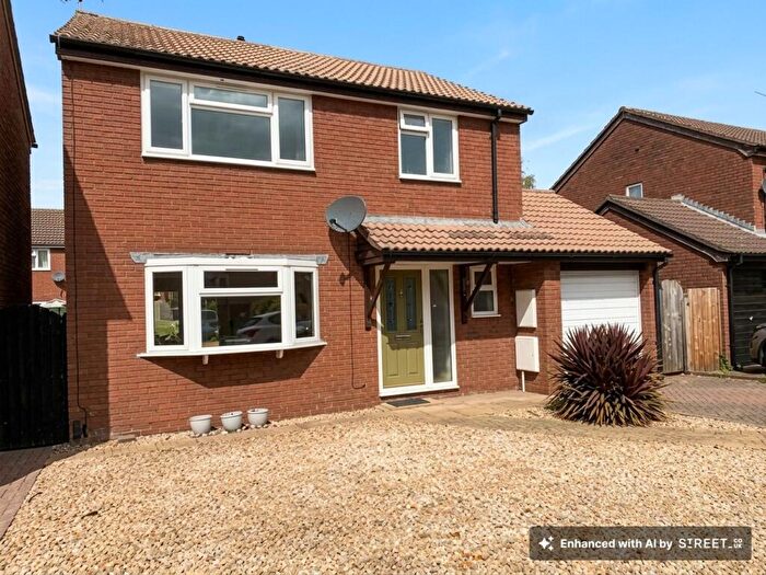 4 Bedroom Detached House To Rent In Swallow Park, Thornbury, BS35