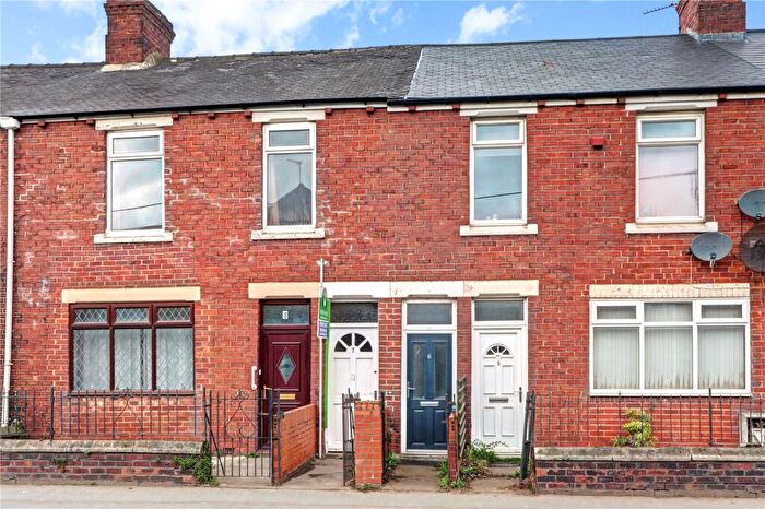 3 Bedroom Flat For Sale In South Burn Terrace, New Herrington, Houghton Le Spring, Tyne And Wear, DH4