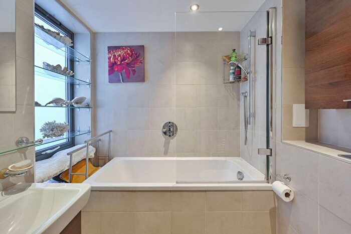 1 Bedroom Flat For Sale In Elbe Street, Fulham, London, SW6