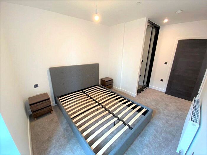 2 Bedroom Apartment To Rent In Snow Hill Wharf, Shadwell Street, Birmingham, B4