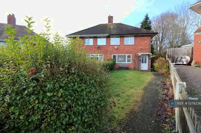 3 Bedroom Semi-Detached House To Rent In Oxley Grove, Birmingham, B29
