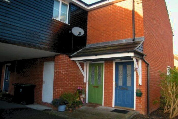 2 Bedroom Flat To Rent In Plover Close, Stowmarket, IP14