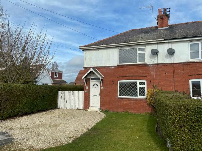 3 Bedroom Semi-Detached House To Rent In Howden Road, Eastrington, Goole, DN14