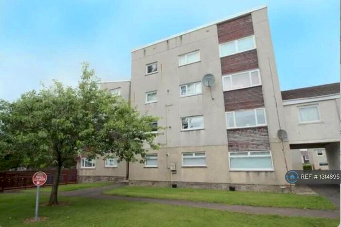 3 Bedroom Flat To Rent In North Berwick Crescent, East Kilbride, Glasgow, G75