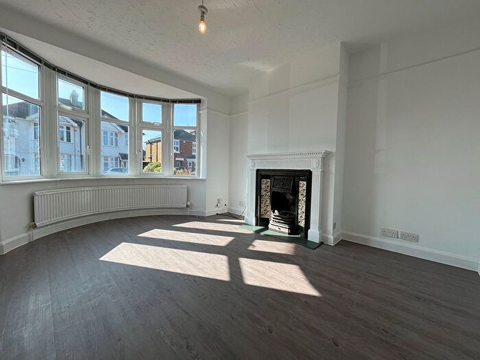 3 Bedroom Semi-detached House To Rent In Eastwood Road, Sittingbourne, ME10