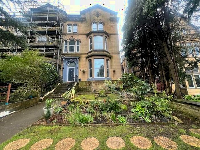 Flat To Rent In Manningham Lane, Bradford, BD8