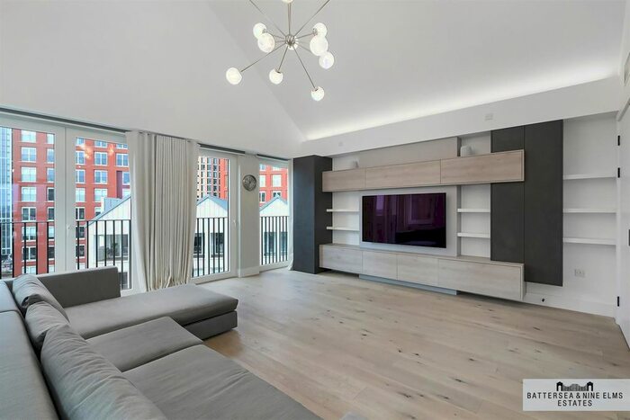 3 Bedroom Flat To Rent In Keybridge House, Exchange Gardens, SW8
