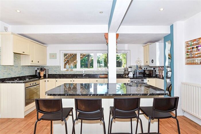 3 Bedroom Detached House For Sale In Mill Street, East Malling, West Malling, Kent, ME19