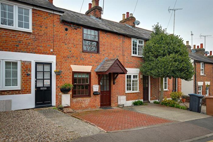 2 Bedroom Cottage To Rent In King Street, Bishop's Stortford, CM23