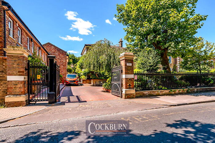 1 Bedroom Flat For Sale In Elderwood Place, Norwood, SE27