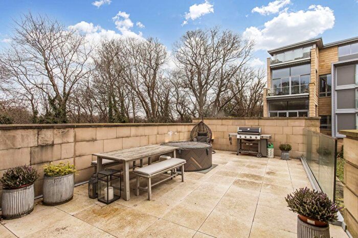 2 Bedroom Flat For Sale In / Donaldson Crescent, Wester Coates, Edinburgh, EH12