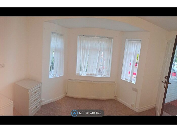 Studio To Rent In The Highway, Sutton, SM2