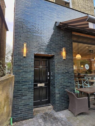 Studio To Rent In Church Road, Hendon, London, NW4