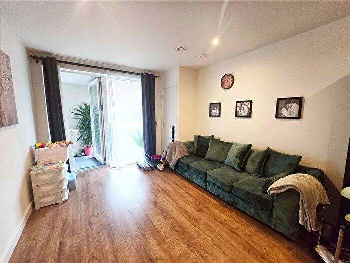 1 Bedroom Flat To Rent In Pinner Road, Harrow, HA1