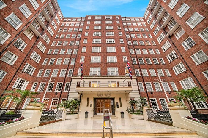 1 Bedroom Flat For Sale In Park West, Edgware Road, London, W2