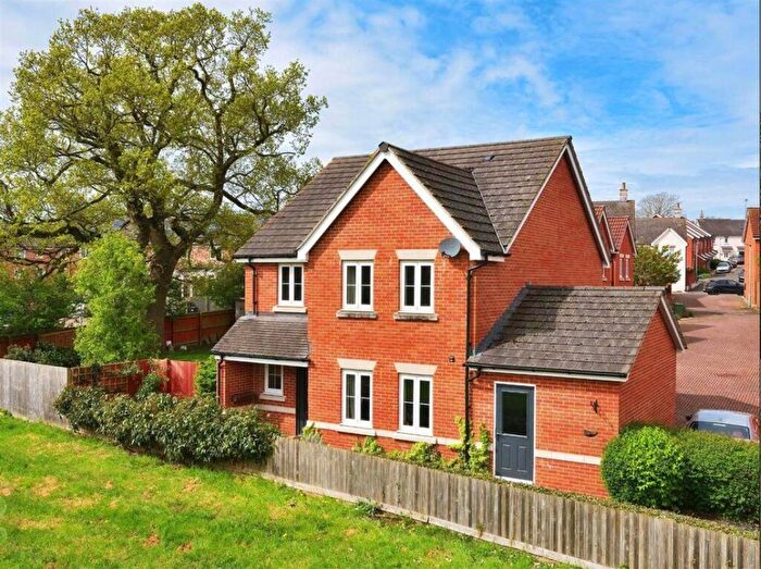 4 Bedroom Detached House For Sale In Meek Road, Newent, GL18