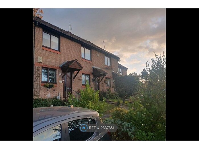 2 Bedroom Terraced House To Rent In Rowhurst Avenue, Addlestone, KT15