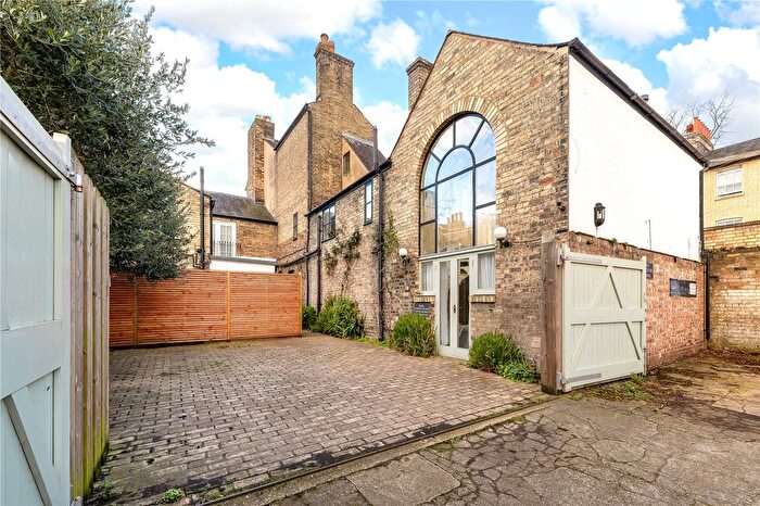 5 Bedroom Detached House To Rent In Victoria Street, Cambridge, CB1