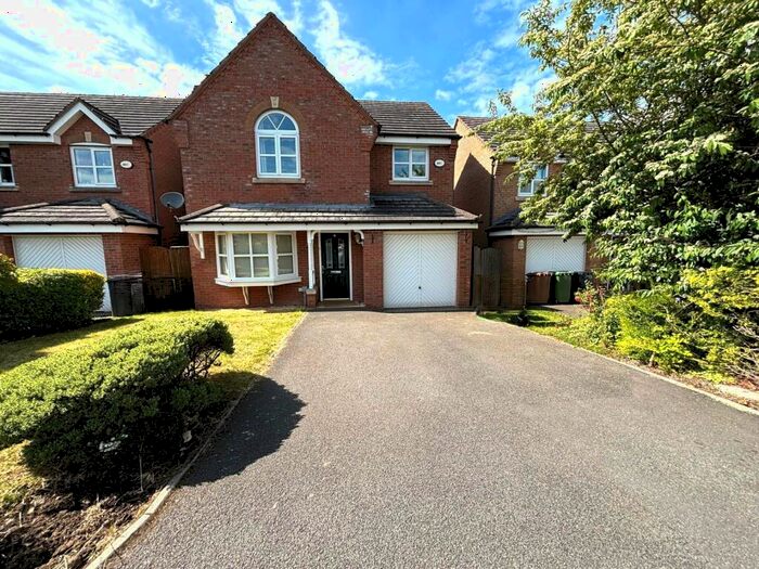 4 Bedroom Detached House To Rent In The Range, Sutton Coldfield, West Midlands, B74