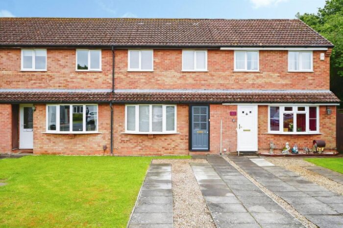 3 Bedroom Terraced House For Sale In Shannon Road, Bicester, OX26
