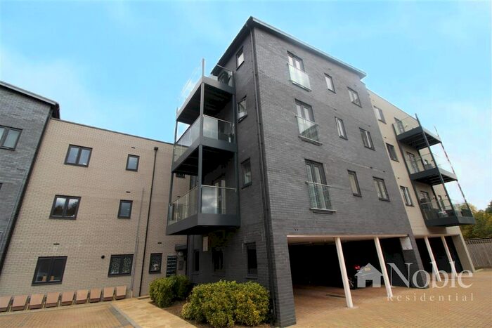 2 Bedroom Flat To Rent In Florence Close, Great Warley, Brentwood, CM13