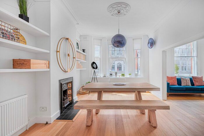 2 Bedroom Flat To Rent In Great Portland Street, London W1W