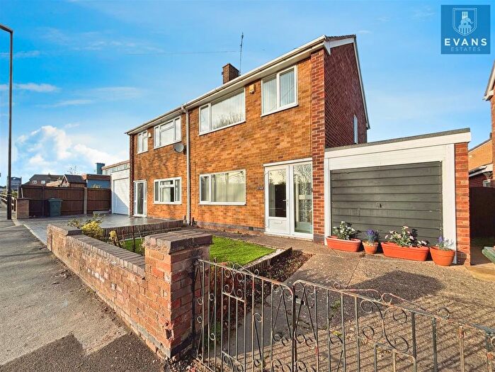 3 Bedroom Semi Detached House For Sale In Blackberry Lane, Coventry, CV2