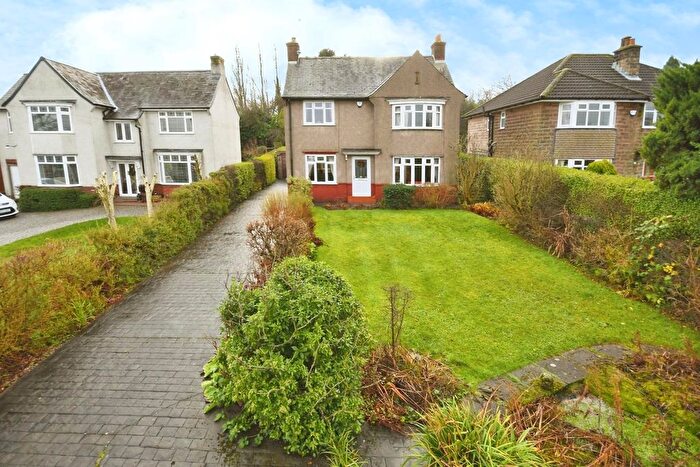2 Bedroom Detached House For Sale In Ashover Road, Old Tupton, Chesterfield, S42