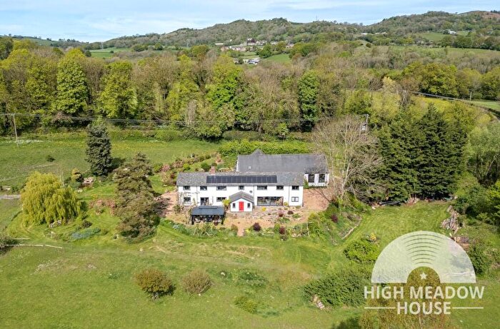 4 Bedroom Detached House For Sale In Cae-Pen-Ty Road, Cefn-Y-Bedd, LL12