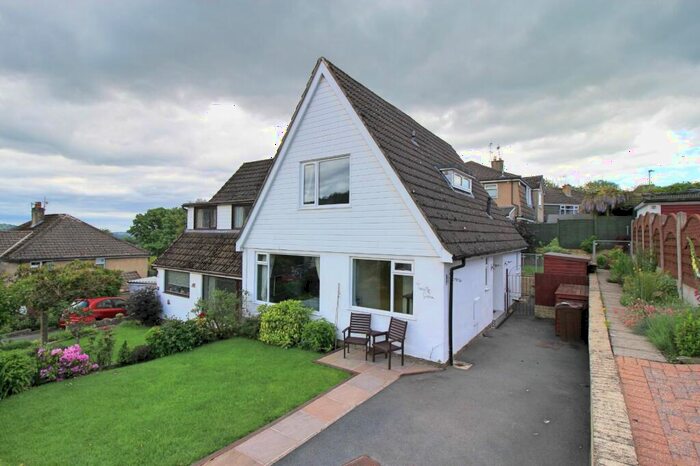3 Bedroom Semi-Detached House For Sale In Effingham Road, Harden, Bingley, West Yorkshire, BD16