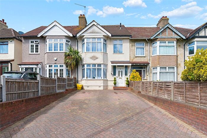 4 Bedroom Terraced House For Sale In Hornchurch Road, Hornchurch, RM11
