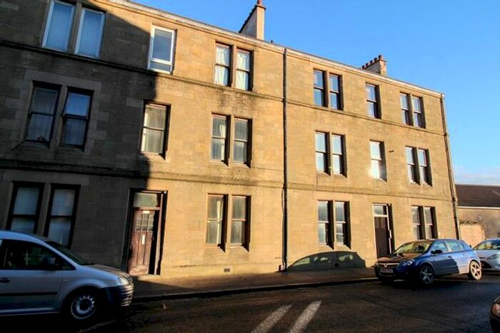 1 Bedroom Flat To Rent In Victoria Road, Falkirk, FK2