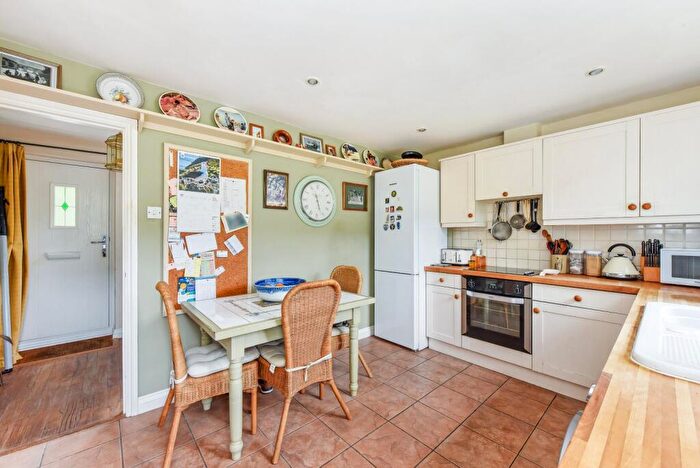 3 Bedroom End Of Terrace House For Sale In London Road, Rake, Liss, West Sussex, GU33