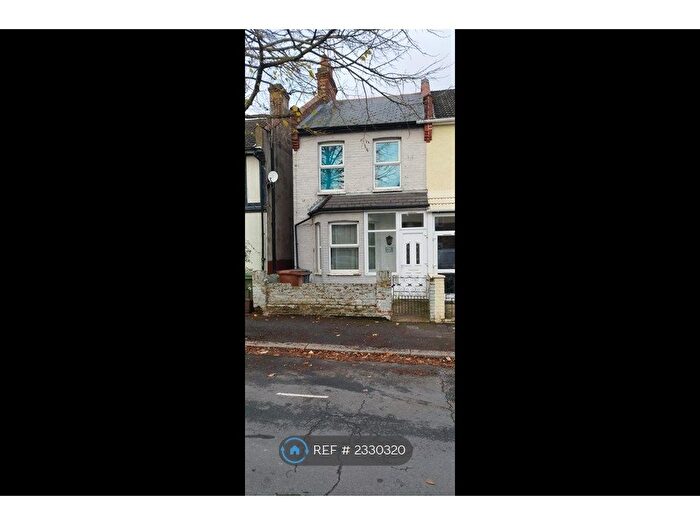 3 Bedroom Terraced House To Rent In Manor Road, London, E17