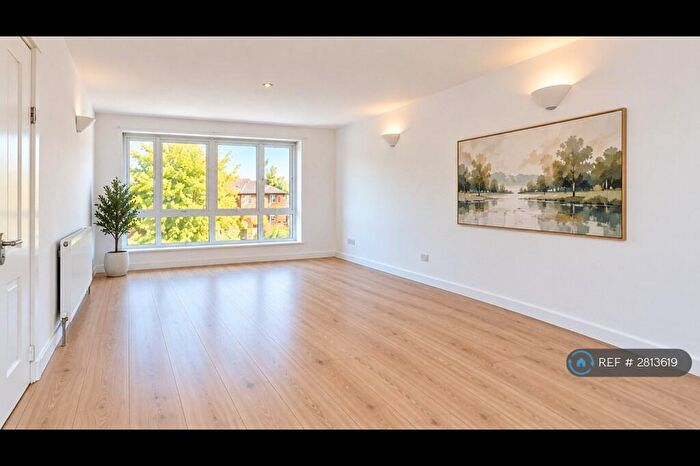 3 Bedroom Flat To Rent In Patrick Connolly Gardens, London, E3